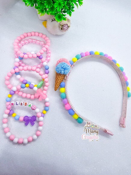 Tiara Sorvetinho Doce + Kit 6 Pulseiras