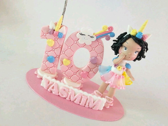 Topo de Bolo Menina Unicórnio