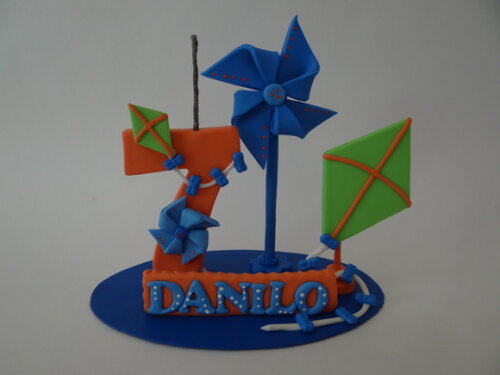 Mini topo de bolo Cataventos e Pipas