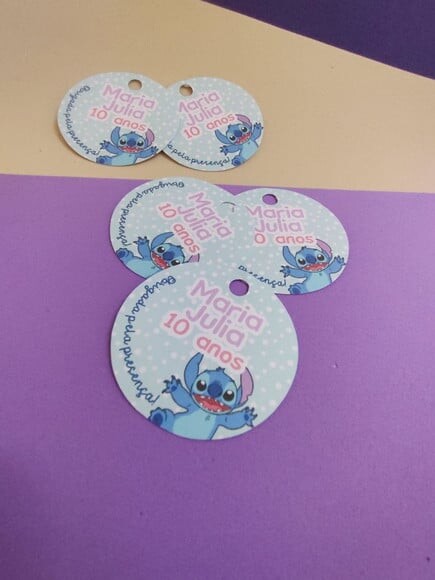 Adesivo Lilo e Stitch 8x6,5cm - 30 Unidades