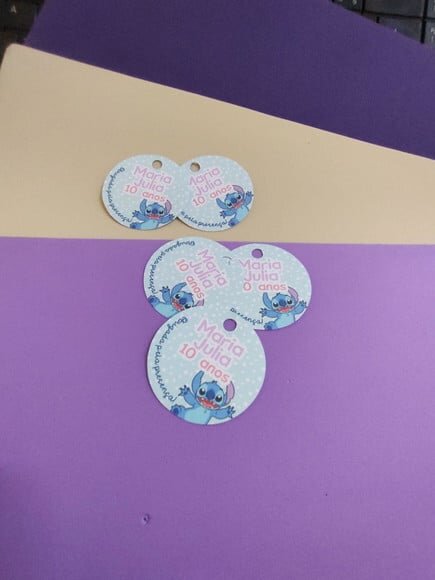 Adesivo Lilo e Stitch 8x6,5cm - 30 Unidades