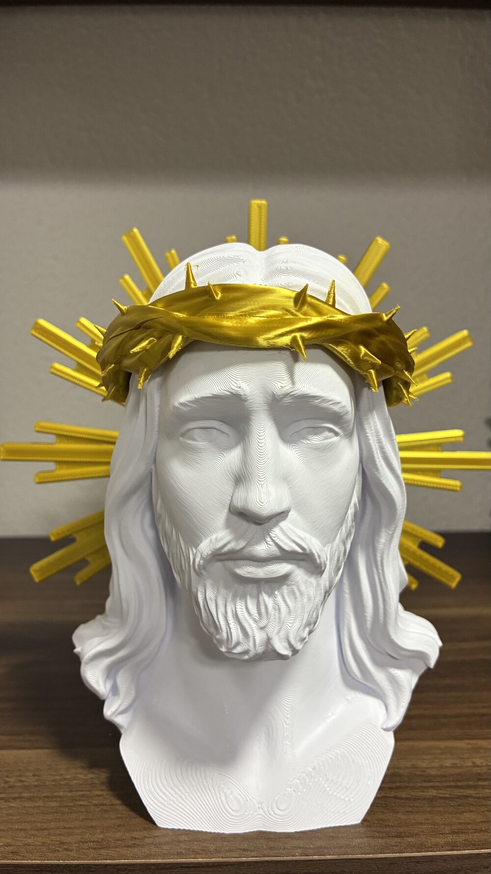 Busto de Jesus Cristo com Coroa de Espinhos
