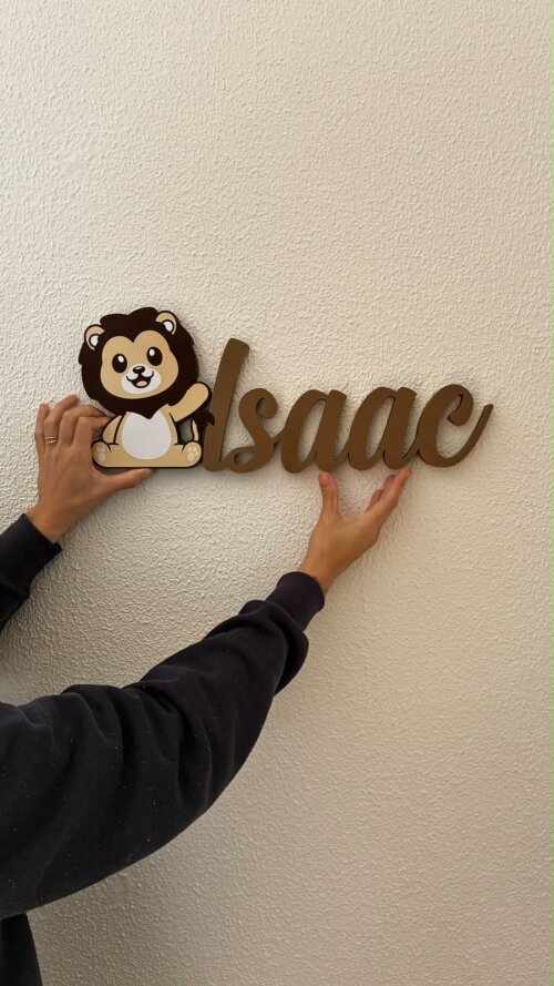 Nome Decorativo de Parede Personalizado com Personagem ou Animal – 50 cm