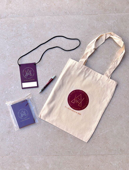 Kit Eventos: Bloco, Crachá, Caneta e Sacola