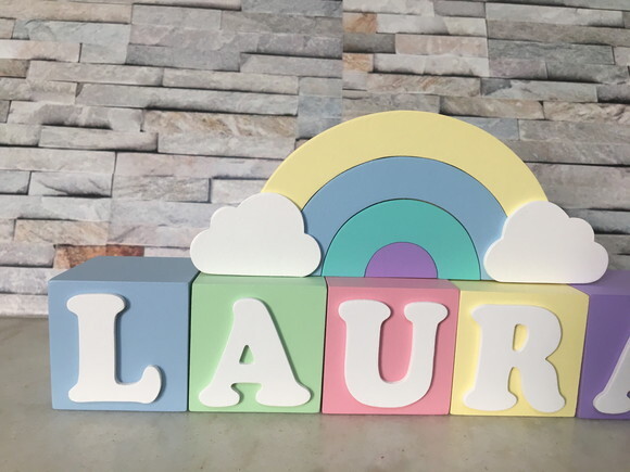 Cubos Personalizados de MDF 6x6cm com ARCO ÍRIS