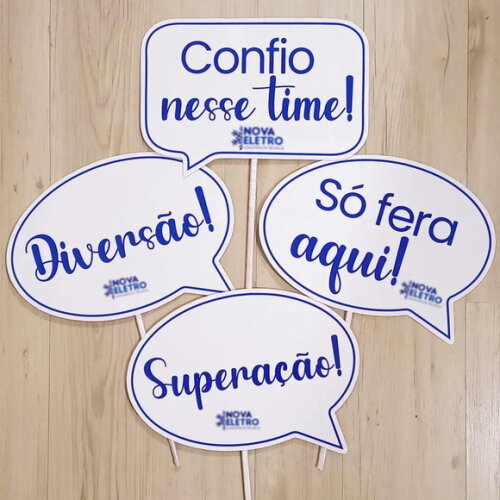 Plaquinha Divertida para Eventos Corporativos