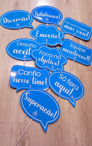Plaquinha Divertida para Eventos Corporativos