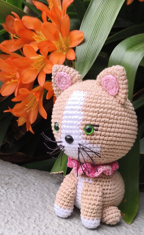 Gatinha Amigurumi Babado Rosa Olhos Verdes/Criança/Bebe/Amigurum
