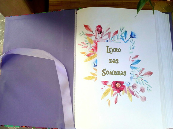 LIVRO DAS SOMBRAS COLORIDO