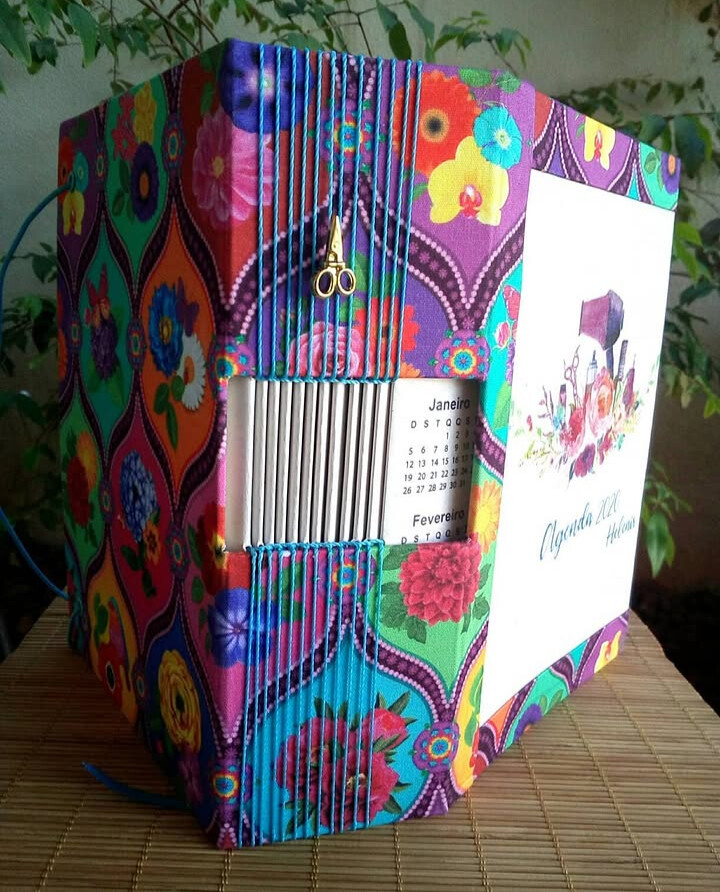 AGENDA ANUAL COM CAPA PERSONALIZADA