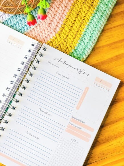 Planner devocional personalizado com nome na capa
