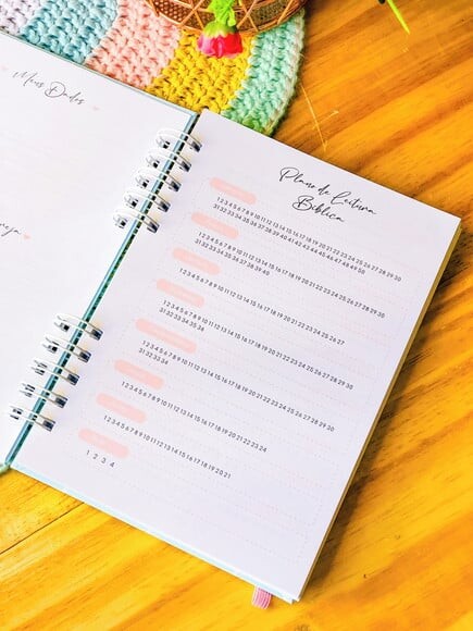Planner devocional personalizado com nome na capa