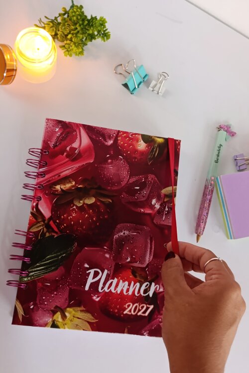 Planner 2027 Aesthetic Morangos