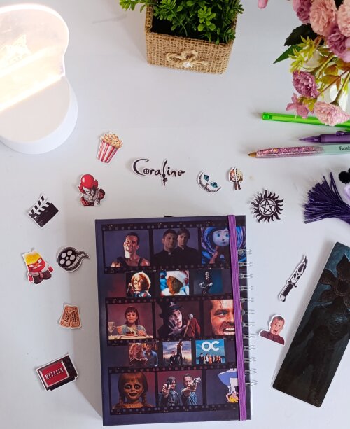 Caderno duplo Ficha de filmes e séries