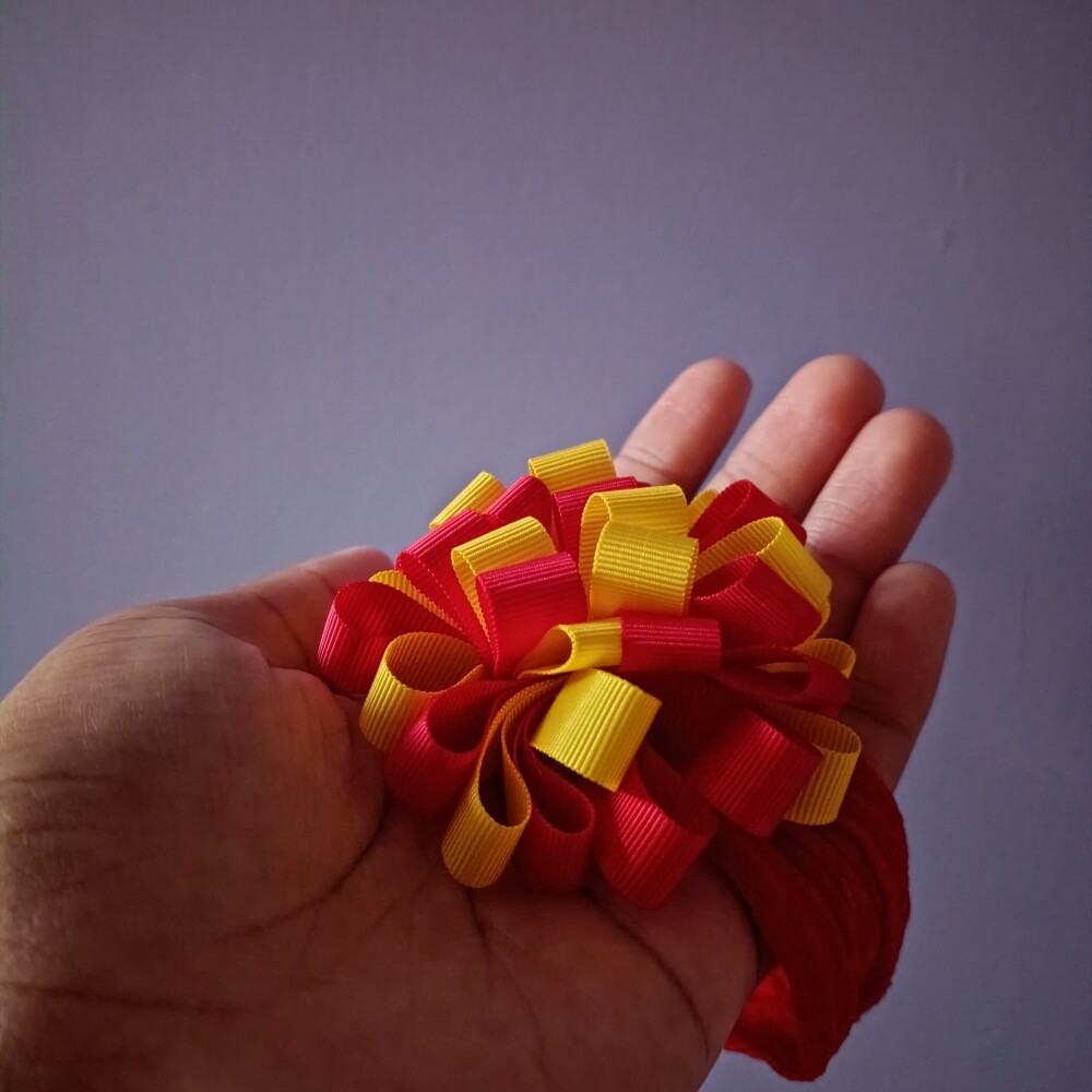 Mini pompom de fitas