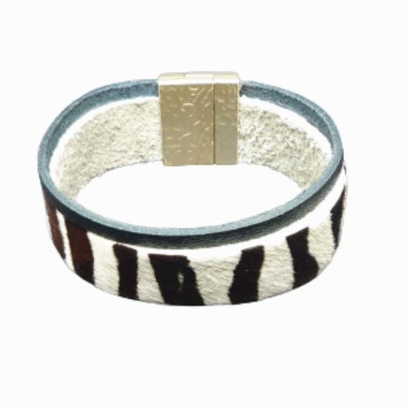 Bracelete em Couro Natural de Vaca com pelos e Couro Liso