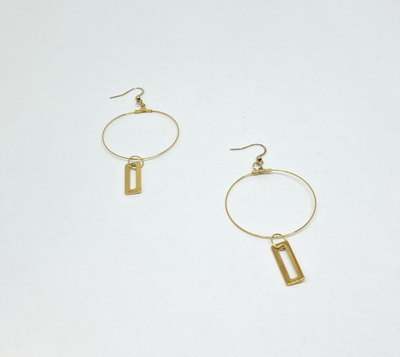 Brincos de Argola em Aço Inox Dourado com Pingente