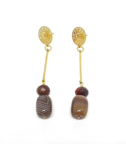 Brincos em aço inoxidável dourado com pedras naturais