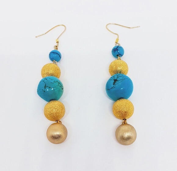 Brincos em Turquesa com Bolas Banhadas a Ouro.