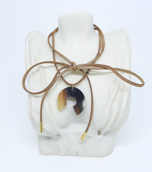 Colar Choker em Couro Ecológico Marrom