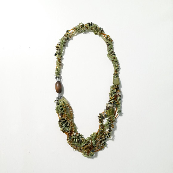 Colar em Turquesa Natural, Jade, Olho de Tigre e Cristal