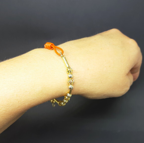 Pulseira em Couro Natural e Peças Folheadas a Ouro
