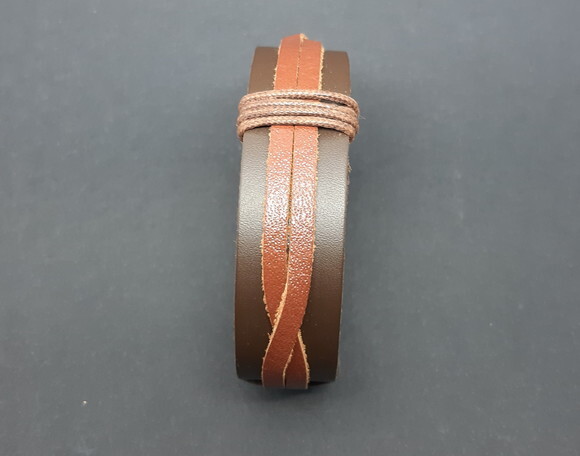 Pulseira Em Couro Natural, Fecho Magnético Na Cor Ouro Velho