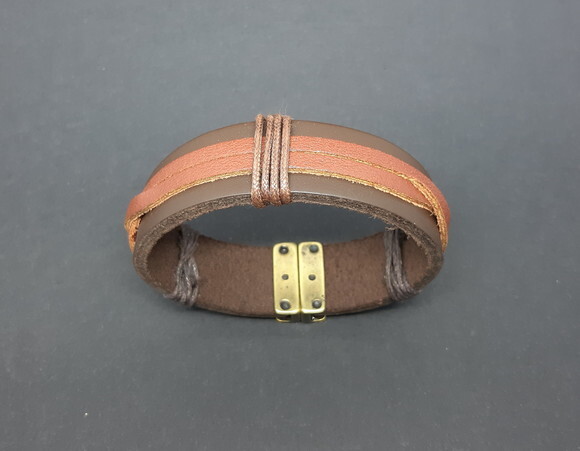 Pulseira Em Couro Natural, Fecho Magnético Na Cor Ouro Velho
