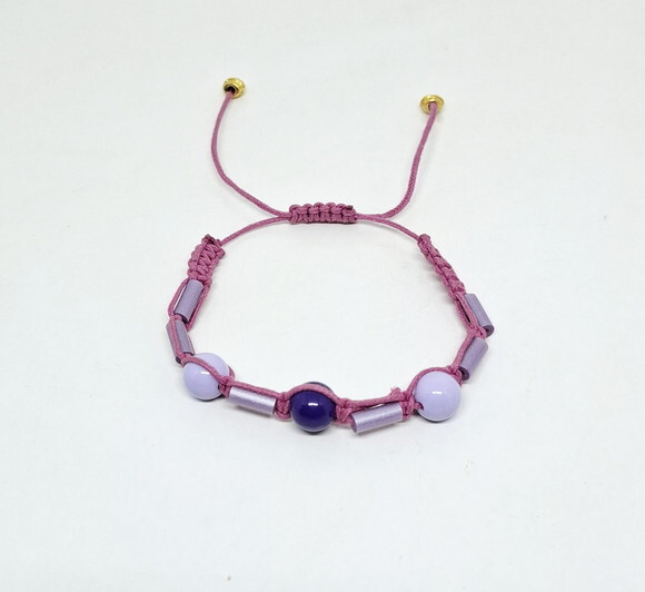 Pulseira Shambala Cor de Rosa com Peças em Acrílico e Resina