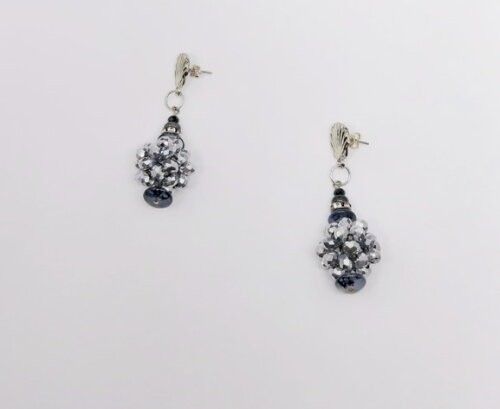 Brincos em cristal e strass
