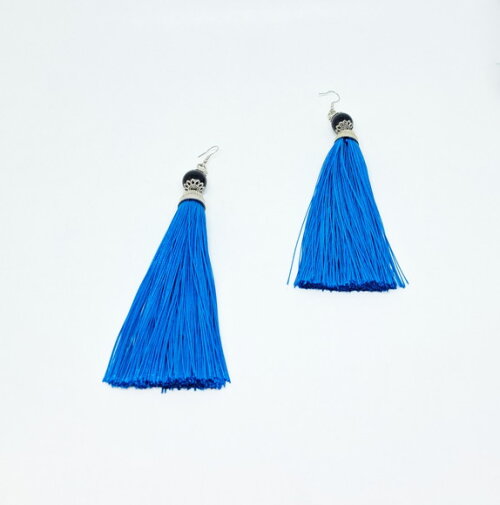 Brincos Longos em Tassel Azul e Bolinhas Pretas
