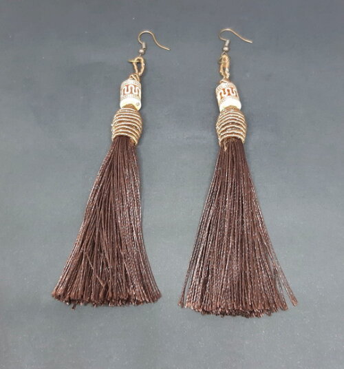 Brincos Longos em Tassel Chocolate e Ouro Velho