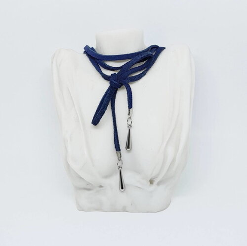 Colar Choker em Camurça Natural Azul e Ponteiras em Metal