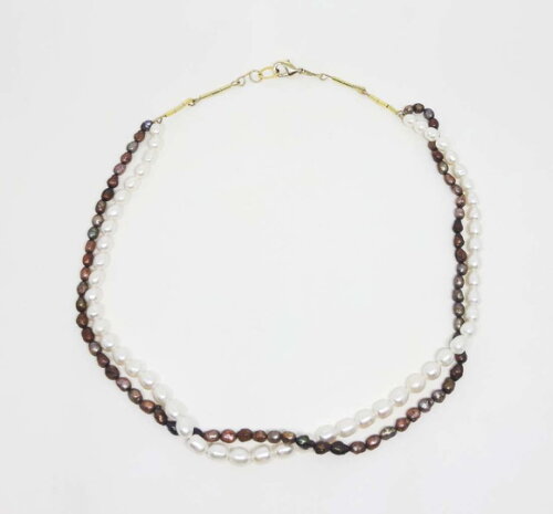Colar Em Pérola Barroca Frisada Em Branco Natural E Bronze