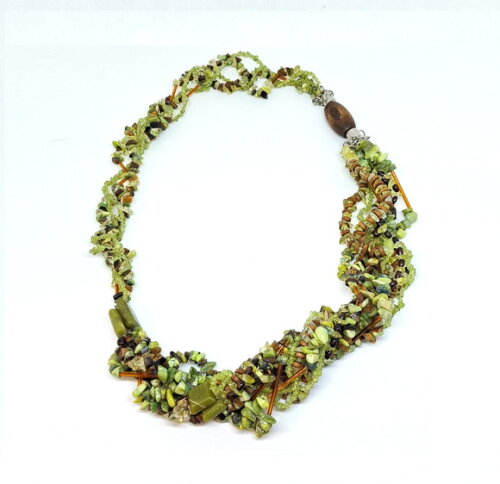 Colar em Turquesa Natural, Jade, Olho de Tigre e Cristal