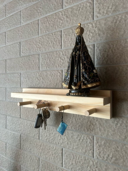 Prateleira Porta Chave de Pinus 40cm