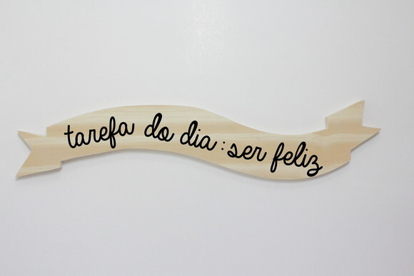 Quadro Faixa Pergaminho Tarefa Do Dia Ser Feliz