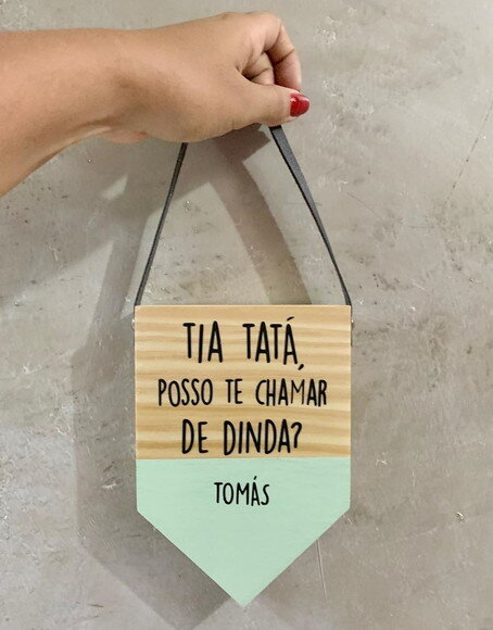 Placa Decorativa Personalizada em Madeira Pinus