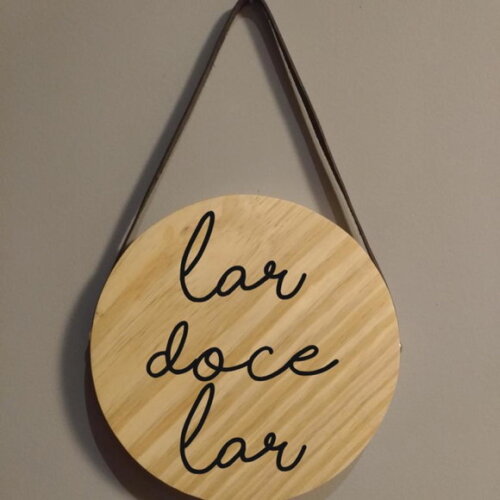 Placa em Madeira Doce Lar 19cm