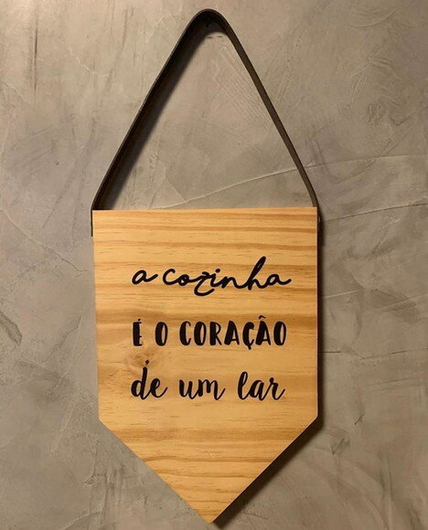 Quadro A Cozinha É O Coração De Um Lar (flâmula)