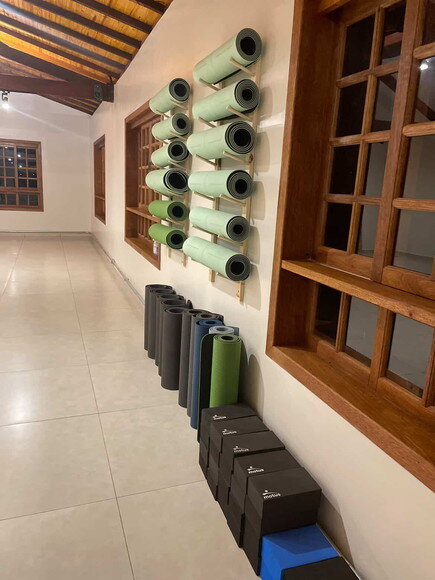 Suporte/prateleira para 5 Tapete de Yoga