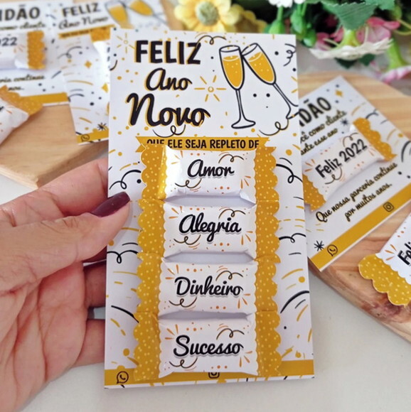 Card com 4 Balinhas - Ano Novo 2025
