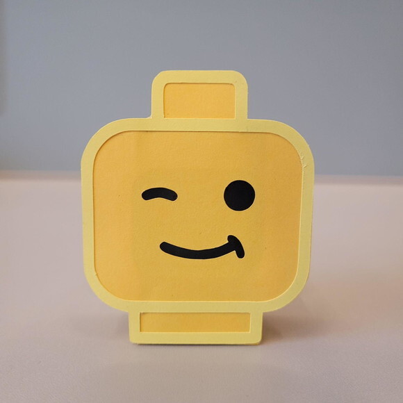 Centro de Mesa Cabeça de Lego