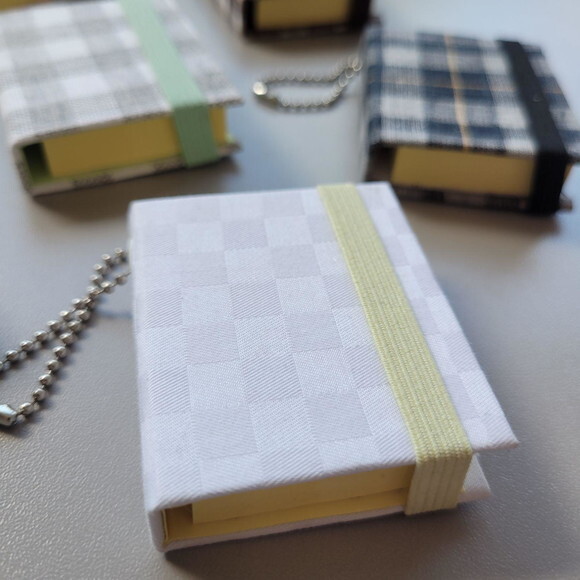 Chaveiro de Post-it - Capa Dura - Tecido
