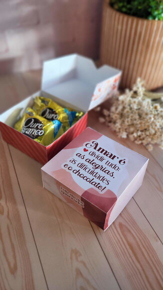 Caixa Versátil para Doces ou Pequenos Presentes - Namorados