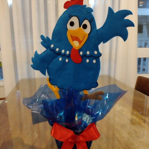Enfeite de mesa "A Galinha Pintadinha"