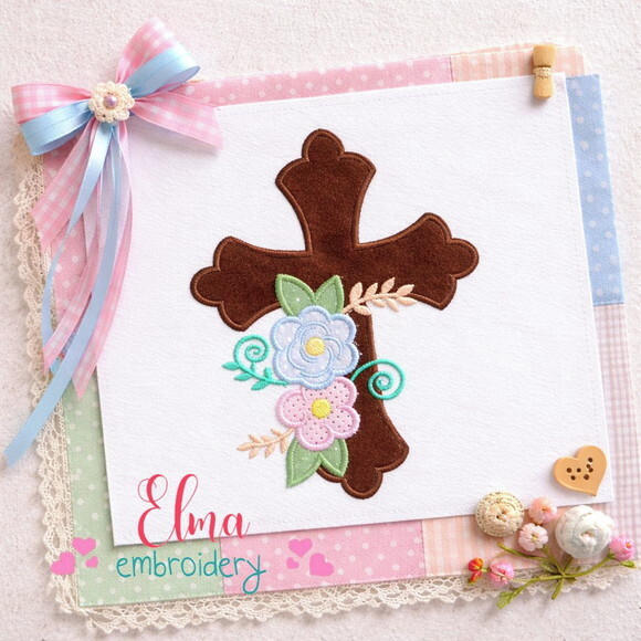 Matriz de Bordado Cruz Floral Delicada Aplique