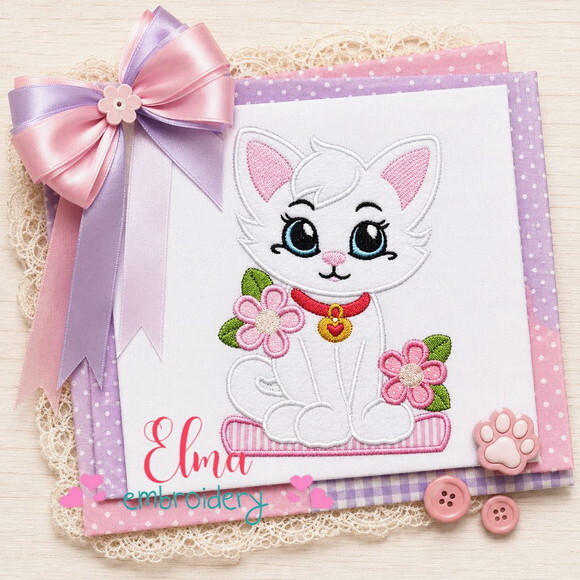 Matriz de Bordado Gatinha com Flores Aplique