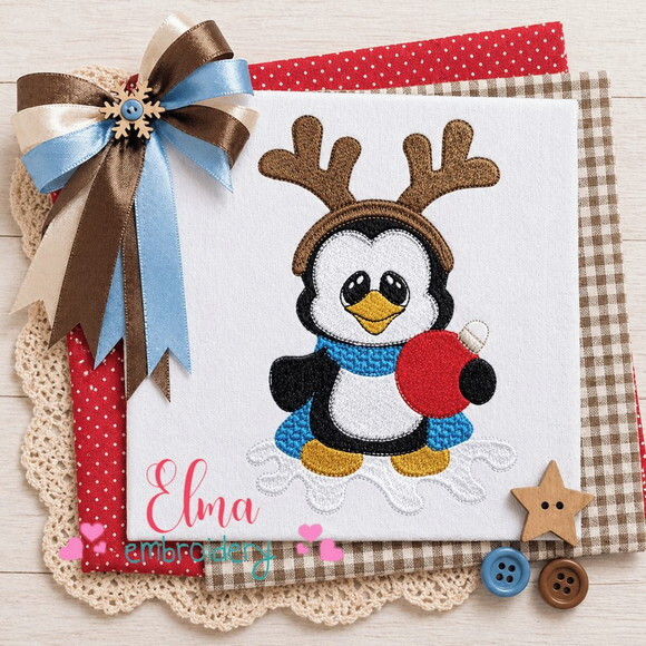 Matriz de Bordado Pinguim Natalino com Chifre e Bola