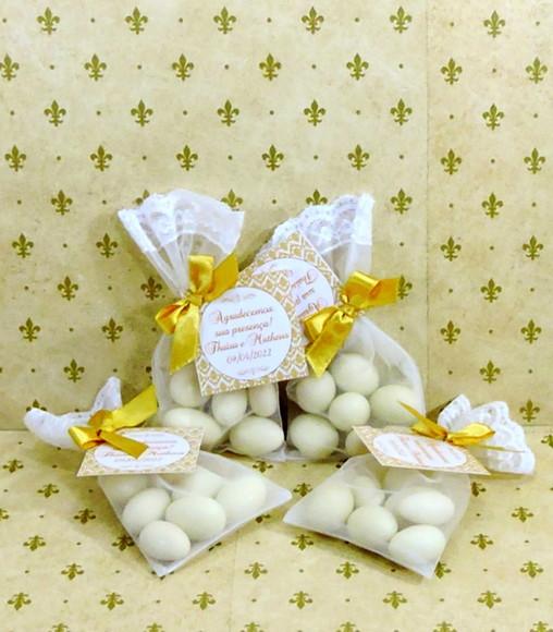 Lembrancinha Amêndoas da Sorte Saquinho Organza de Casamento